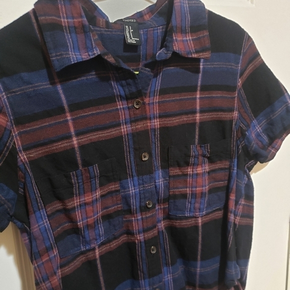 🌿 3/$20 🌿 Forever 21 Plaid Short-Sleeve Crop Top Size Small - Picture 2 of 5